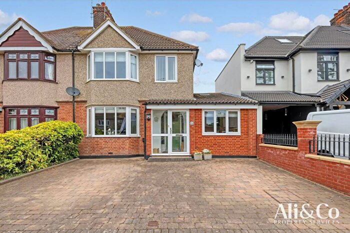 4 Bedroom Semi-Detached House For Sale In Tennyson Avenue, Grays, RM17