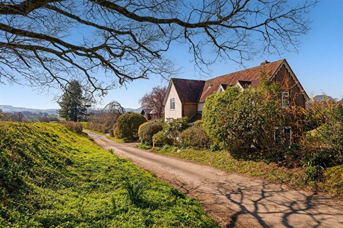 5 Bedroom Detached House For Sale In Petersfield, GU31