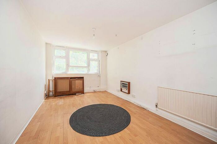 1 Bedroom Flat To Rent In Hall Street, Angel, London, EC1V