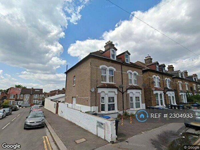 2 Bedroom Flat To Rent In Bensham Lane, Thornton Heath, CR7