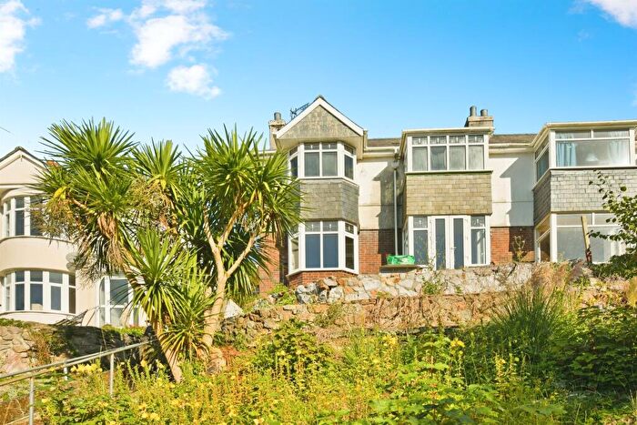3 Bedroom Semi-Detached House For Sale In Dunclair Park, Plymouth, PL3