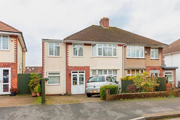 4 Bedroom Semi Detached House For Sale In Rodbourne Road | Horfield, BS10