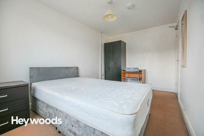 1 Bedroom Detached House To Rent In Park Road, Silverdale, Newcastle-under-Lyme, ST5