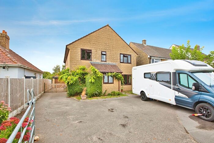 4 Bedroom Detached House For Sale In West Street, Stoke-Sub-Hamdon, TA14