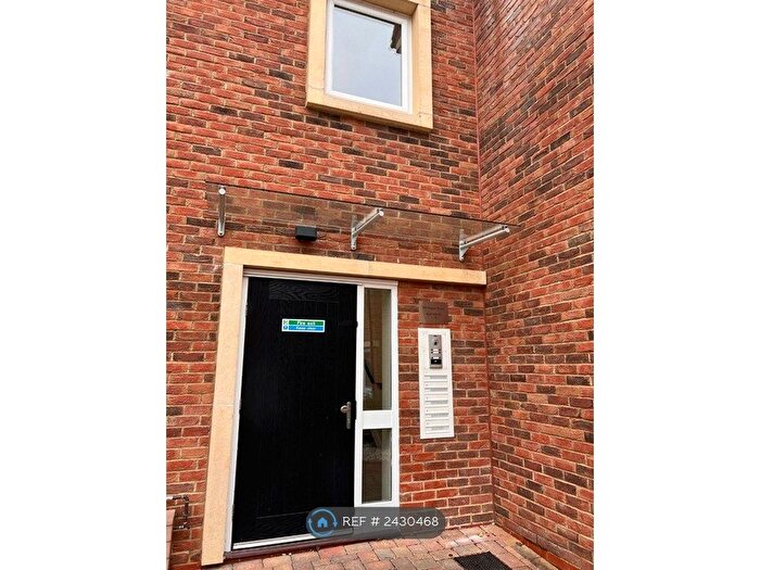 2 Bedroom Flat To Rent In Montague House, Orpington, BR6