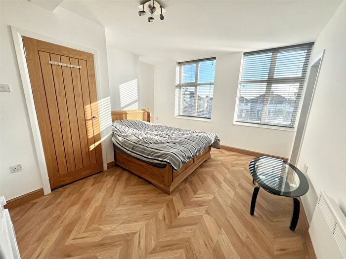 1 Bedroom Flat To Rent In Longspring, Watford, Hertfordshire, WD24