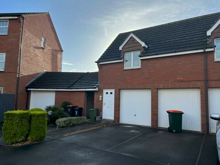 2 Bedroom Coach House To Rent In Oystermouth Way, Newport, NP10