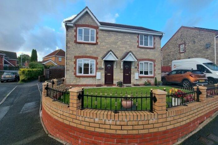 3 Bedroom Semi-Detached House To Rent In Parc Morlais, Llanelli, SA14