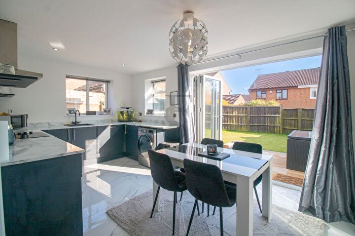 3 Bedroom Semi-Detached Bungalow For Sale In Broom Way, Narborough, Leicester, LE19