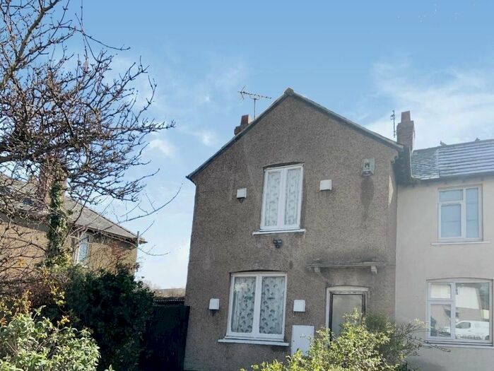 2 Bedroom Terraced House For Sale In Broadway, Grangetown, Middlesbrough, TS6