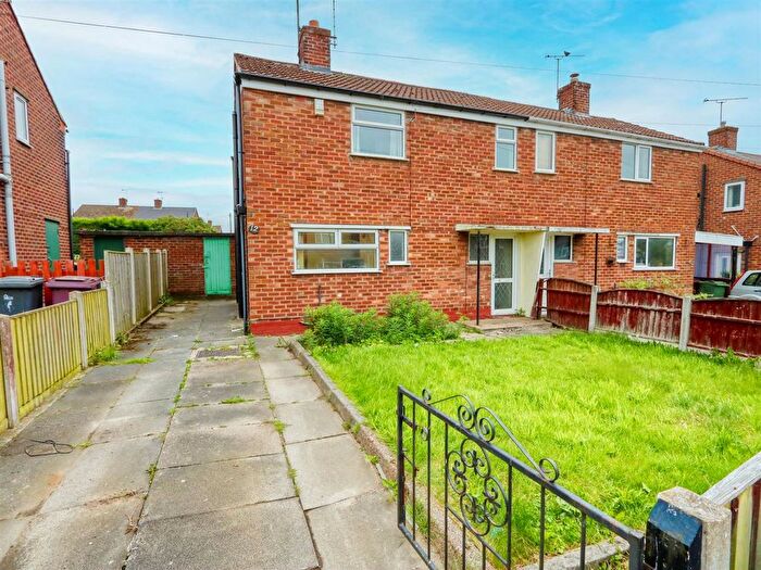 2 Bedroom Semi-Detached House For Sale In Blacksmith Lane, Calow, S44