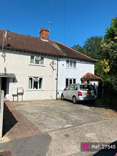 3 Bedroom Terraced House To Rent In Fleetwood Square, Kingston Upon Thames, KT1