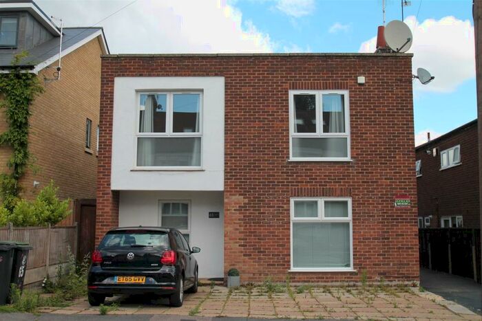2 Bedroom Flat To Rent In Westbury Lane, Buckhurst Hill, IG9