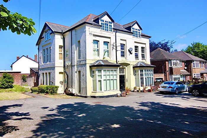 2 Bedroom Apartment For Sale In Prenton Lane, Birkenhead, Merseyside, CH42