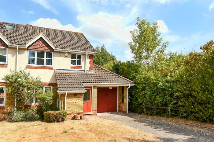 3 Bedroom Semi-Detached House To Rent In Montague Close, Wokingham, Berkshire, RG40