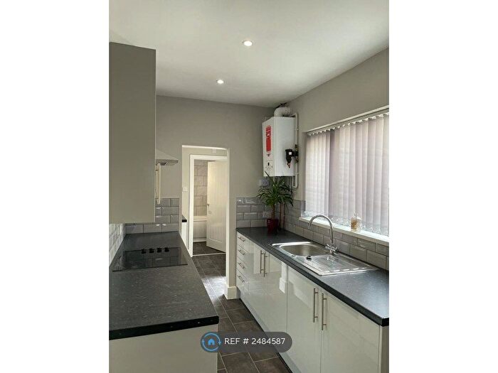 3 Bedroom Terraced House To Rent In Taylor Street, Stoke-On-Trent, ST6