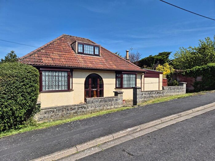 2 Bedroom Detached Bungalow For Sale In Highfield Road, Weston-super-Mare, BS24