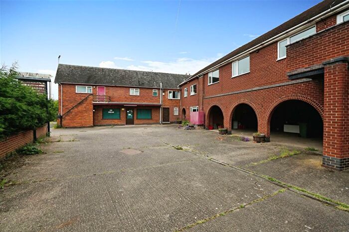 6 Bedroom Semi-Detached House For Sale In Cross Street, Breedon-on-the-Hill, Derby, DE73