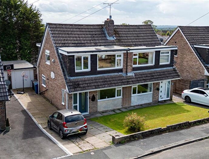 3 Bedroom Semi-Detached House For Sale In Holcombe Lee, Ramsbottom, Bury, BL0