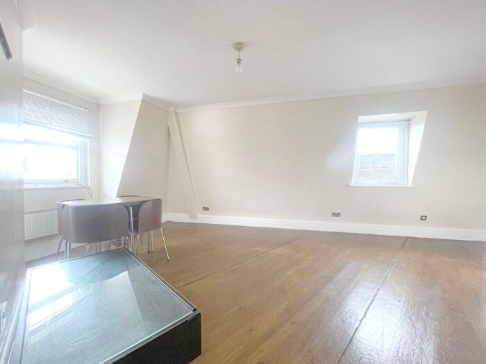 1 Bedroom Flat To Rent In Cricklewood Broadway, Cricklewood, NW2