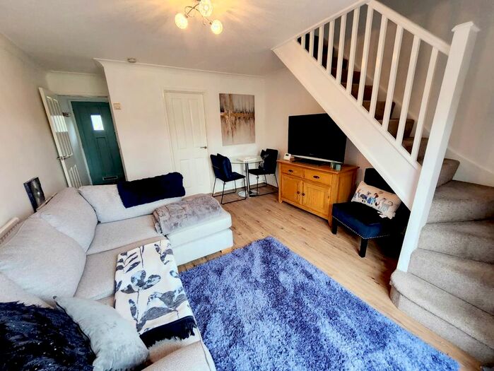 2 Bedroom Property To Rent In Llys Garth, Llantwit Fardre, Pontypridd, CF38