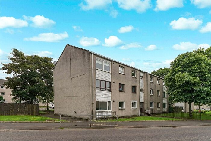 3 Bedroom Flat For Sale In Invershiel Road, Summerston, Glasgow, G23