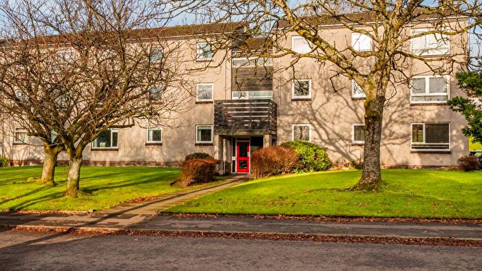 2 Bedroom Flat For Sale In Sinclair Street, Milngavie, G62