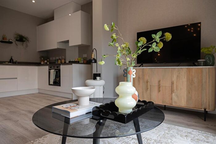 3 Bedroom House To Rent In Lanchester Close, Belgrave Village, Birmingham, B12