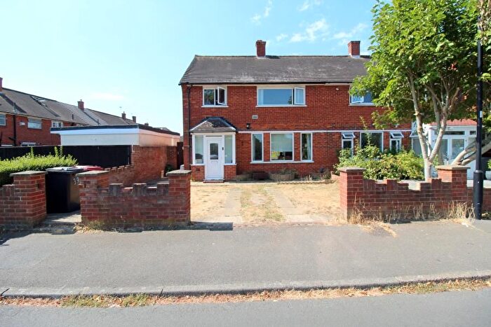 3 Bedroom Semi-Detached House For Sale In Fox Road, Langley, SL3