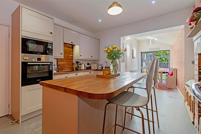 3 Bedroom Terraced House For Sale In New Queen Street, Newbold, Chesterfield, S41