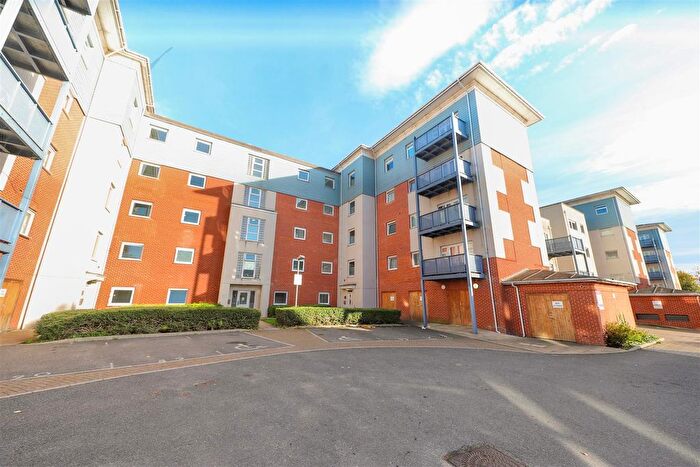 2 Bedroom Flat For Sale In Bittern House, West Drayton, UB7