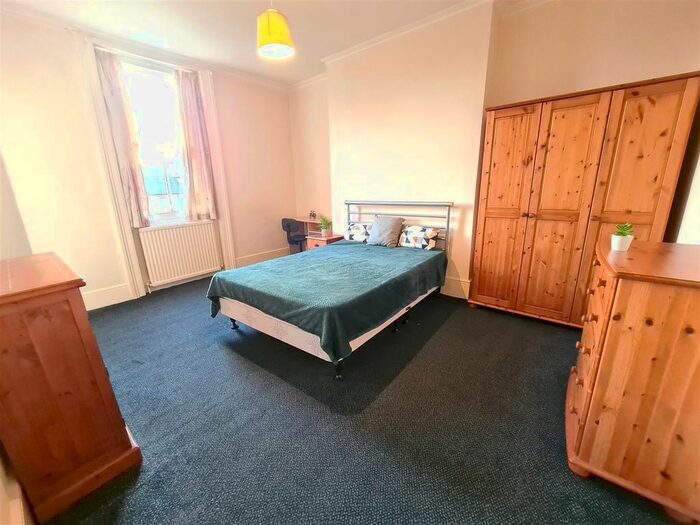 1 Bedroom Flat To Rent In Flat, Old Station Road, Newmarket, CB8