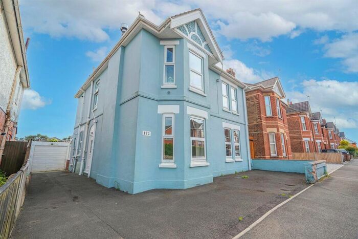 2 Bedroom Apartment To Rent In Strouden Road, Bournemouth, BH9