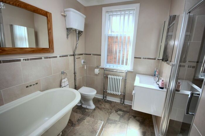 2 Bedroom Bungalow For Sale In West End Avenue, Guisborough, North Yorkshire, TS14