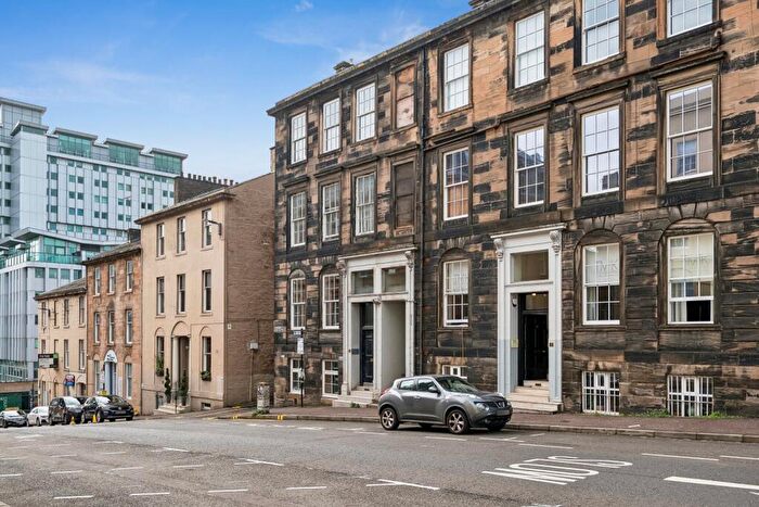 1 Bedroom Flat For Sale In Douglas Street, Top Floor Flat, Blythswood Hill, Glasgow, G2