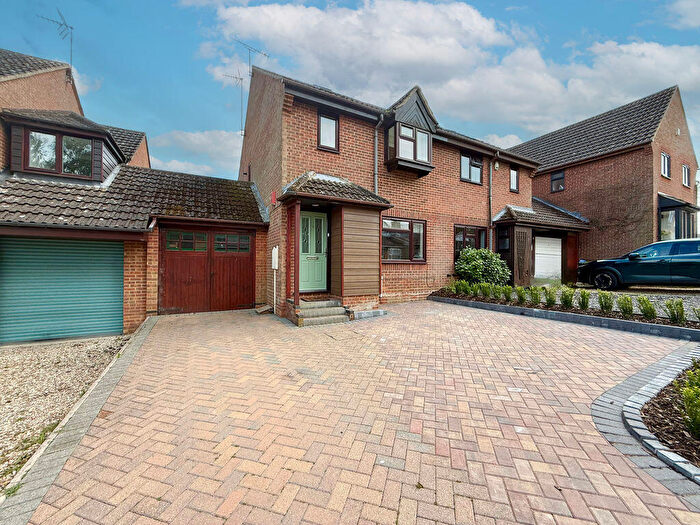 4 Bedroom Semi-Detached House For Sale In North Close, Drayton Parslow, MK17