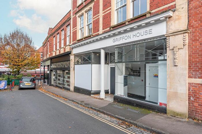 2 Bedroom Apartment To Rent In Griffon House - Bedminster, BS3