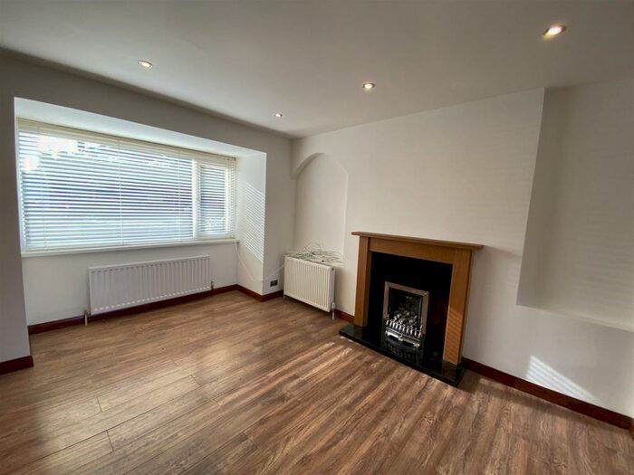 4 Bedroom Detached House For Sale In Coldstream, Ouston, ChesterLe