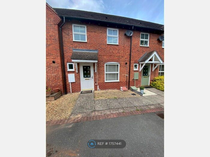 3 Bedroom Terraced House To Rent In Salters Lane, Redditch, B97