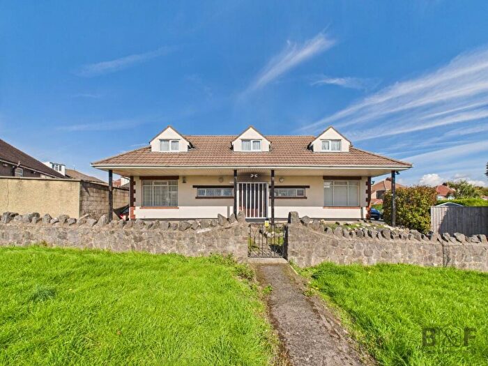 4 Bedroom Detached House For Sale In Chase Road, Kingswood, BS15