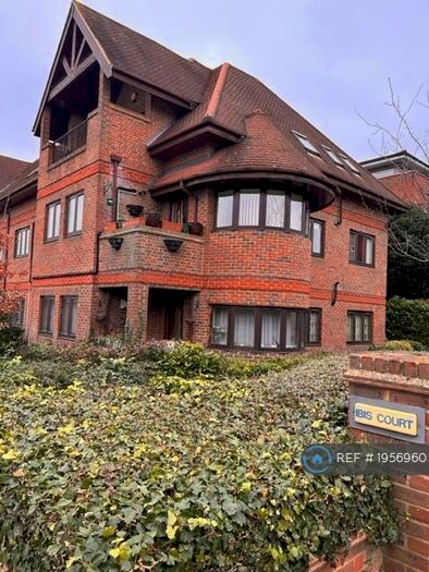 3 Bedroom Flat To Rent In Ibis Court, London, N3