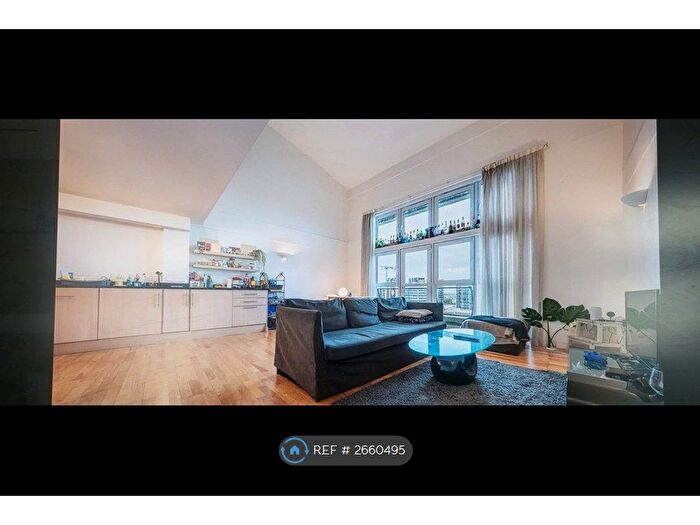 2 Bedroom Flat To Rent In The Vista Building, London, SE18