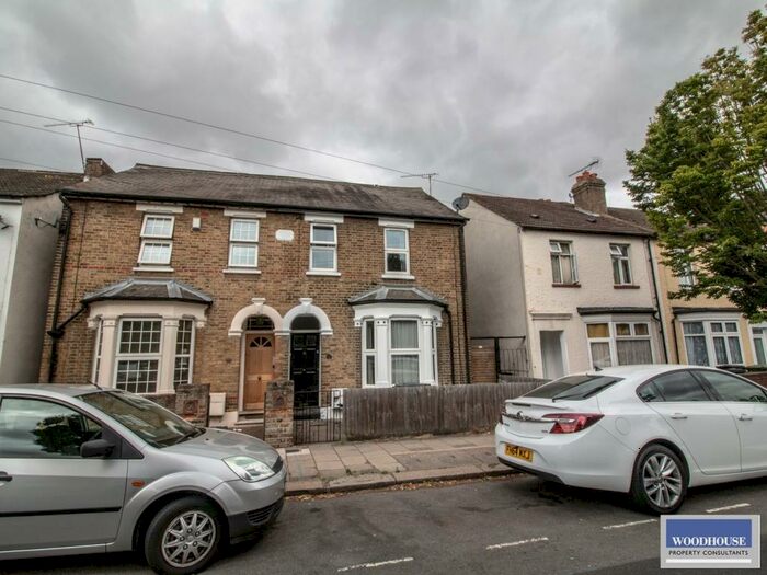 3 Bedroom Terraced House To Rent In York Road, Waltham Cross, EN8