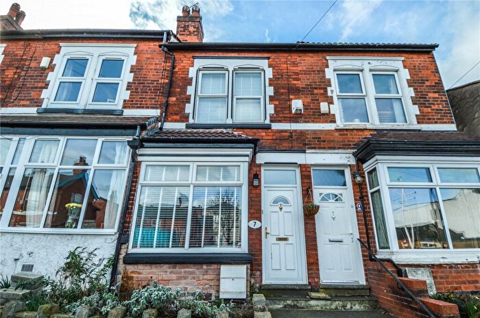2 Bedroom Terraced House To Rent In Dell Road, Stirchley, Birmingham, West Midlands, B30