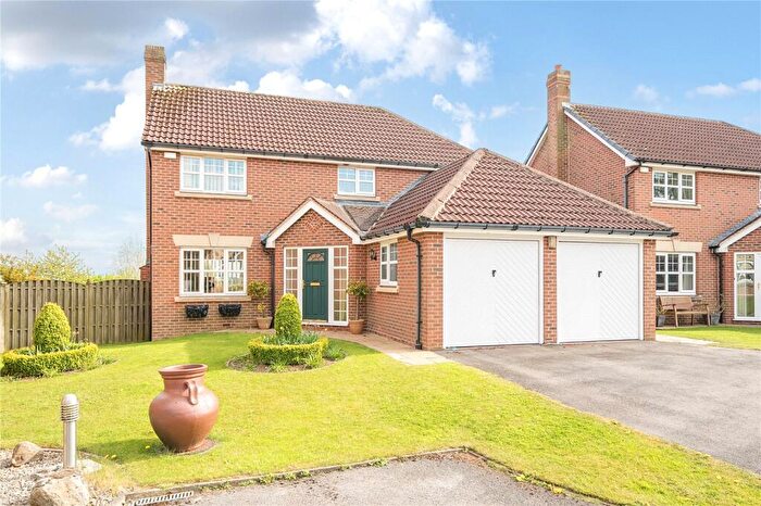 4 Bedroom Detached House For Sale In Woodlands Green, Harrogate, HG2