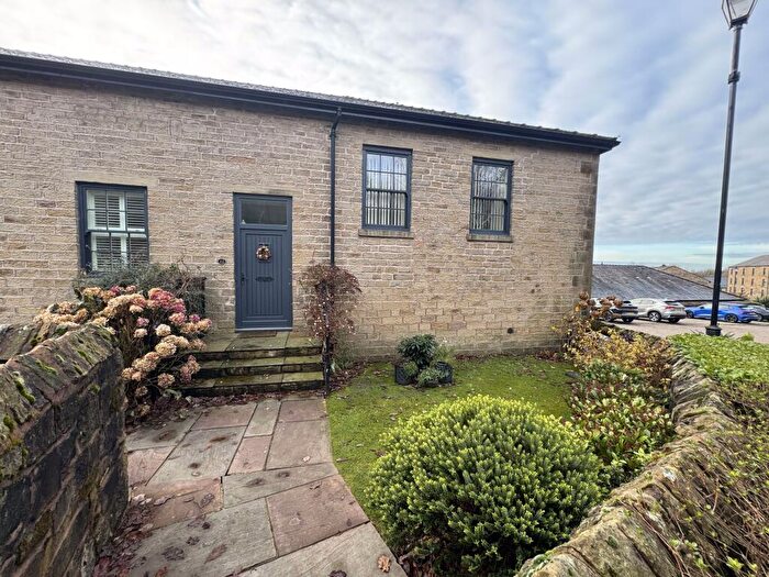 3 Bedroom Terraced House For Sale In Wallsuches, Horwich, Bolton, BL6