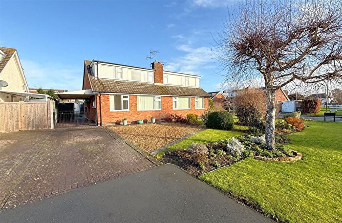 4 Bedroom Semi Detached House For Sale In Bowbridge Lane, Bottesford, NG13