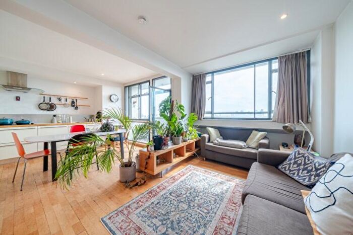 2 Bedroom Apartment To Rent In Claredale Street London, E2