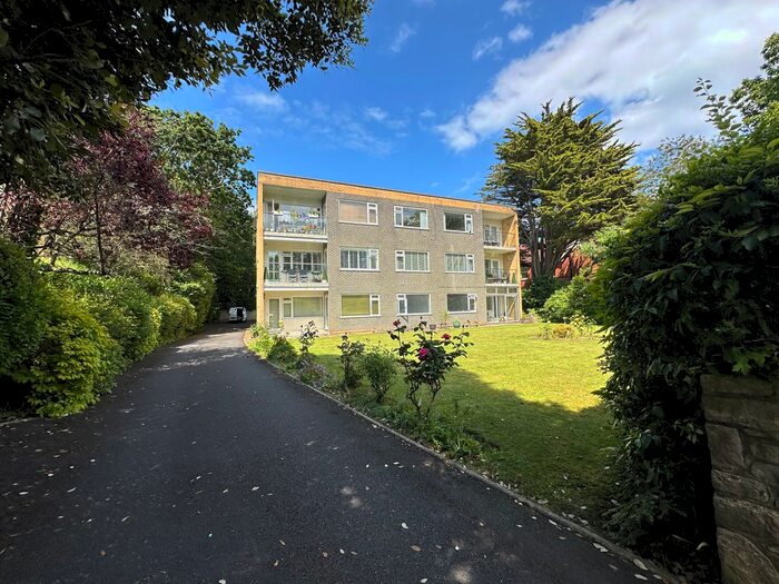 3 Bedroom Flat To Rent In Marlborough Road, Bournemouth, BH4