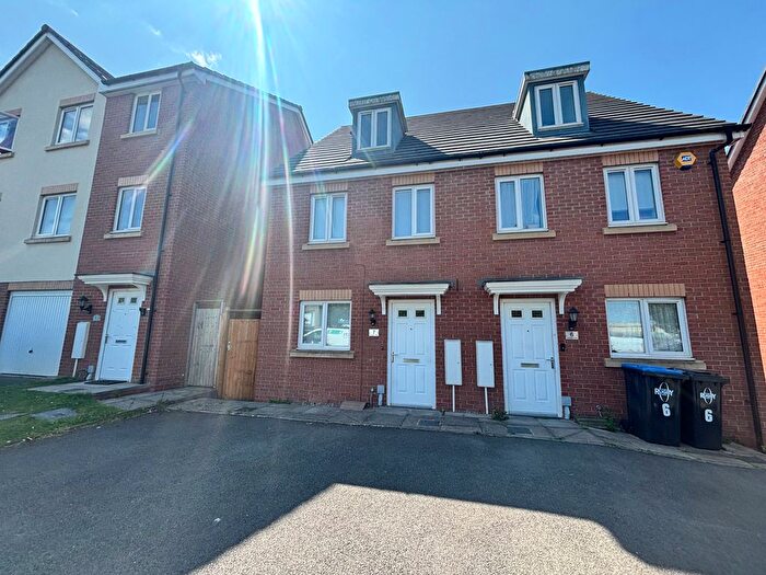 3 Bedroom Property To Rent In Curiosity Close, Rugby, CV21